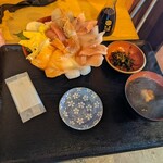 土浦魚市場 - びっくり海鮮丼