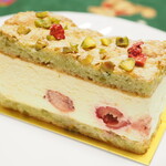 パティスリー イル・プルー・シュル・ラ・セーヌ - ル・スィスィリアン