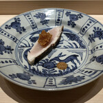 くるますし - 非常に柔らかいサワラを炙りレアステーキとしていただく