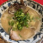 らあ麺と餃子のお店 たか和 - 
