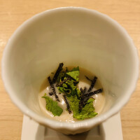 RISTORANTE IL NODO - ① 大根と水菜のポタージュ、鞘大根のピクルス、大根の葉っぱのグリル、小田原産の黒トリュフ