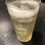 酒肴 大阪まんぷく堂 - エルダーフラワーソーダ割り