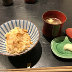 酒肴 大阪まんぷく堂 - 桜海老ご飯