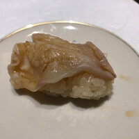 築地 すし Omakase - 北寄貝