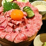 Oke rice with red meat and tongue sashimi