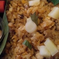 鉄板焼 濠 - とても美味しい お漬物  と ガーリックライス