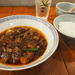 Taishuusakaba Rakuen - 麻婆豆腐 ＆ ご飯小