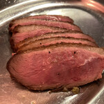 ロティスリー アルティザン - マグレ鴨ロースト