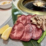 厳選和牛 焼肉みどる - 