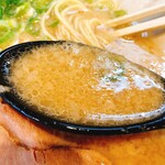 河童ラーメン本舗 - 河童ラーメン濃いめ背脂いっぱい