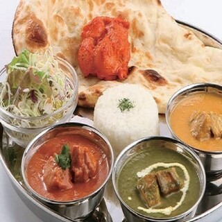 Recommended curry set! Popular menu “Crow Special Set”