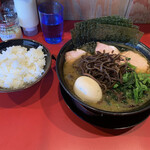 家系ラーメン 稲葉家 - 