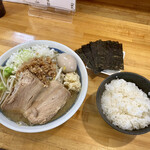 麺屋 しん蔵 - ライス 150円 のり 100円