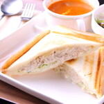 ホットサンドイッチカフェ エスペランサ - ツナキャベツチーズ