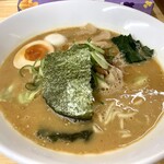 ラーメン しまそば - 味噌白湯(ピリ辛) 720円