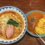 ガンコンヌードル - 醤油ラーメン&半カレーセット(1200円)