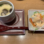 Sushi Matsu - 茶碗蒸しとサラダ