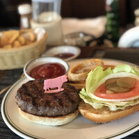 ウルフギャング・ステーキハウス - クラシックハンバーガー