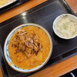 丸亀製麺 - トマたまカレーうどん 豚肉のせ 890円