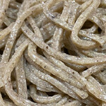 そば くら富 - 牡丹そば玄ごと挽きぐるみ、粗挽き十割蕎麦