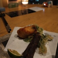 ダイナミックキッチン＆バー 響  西新宿野村ビル店 - ふぐの唐揚げ