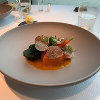 ベージュ アラン・デュカス 東京 - 