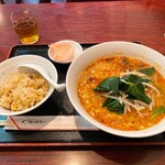 Enrinkaku - 坦々麺＋炒飯850円税込