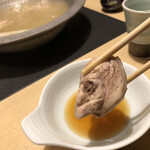 博多華味鳥 - ぶつ切り鶏肉をポン酢で