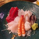 とんちゃん家 - 刺身盛り合わせ