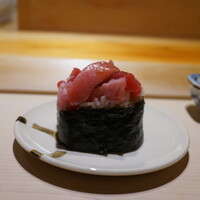 すが弥 - マグロ太巻き