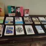 イクタカフェ - 店内で読める書籍類