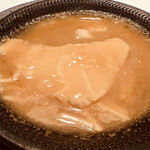 中国飯店 琥珀宮 - フカヒレ姿煮込み 濃厚白湯スープで