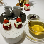 macua - サンタクロース キャラメルのフォンダン クルミの飴がけ