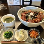 USHI ROAD - 牛ハラミ丼