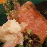 うなぎ屋酒坊・画荘 越後屋 - 24年12月　盛合せ　生本鮪　赤身とトロ　アップ