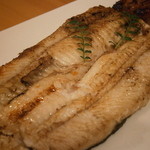 うなぎ屋酒坊・画荘 越後屋 - 24年12月　白焼き　関東風　　アップ