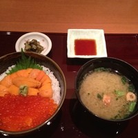 函館うに むらかみ 日本生命札幌ビル店 - 二色丼