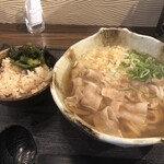 うどんばか平成製麺所 - 日替わり定食700円