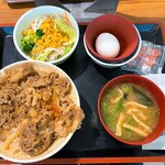すき家 - すき家＠ワンザ有明店　牛丼大盛ランチ・つゆだく（600円）