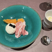 スミレオオサカ - 