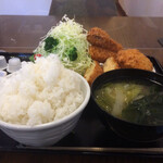 わ楽 - ご飯、お味噌汁