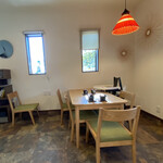 ごはん屋 朔 - 店内