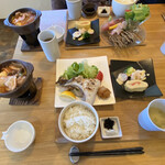 ごはん屋 朔 - 当日は茶碗蒸しでは無く小鍋でした。