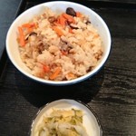 玉乃家 - 松きのこ御飯／漬物