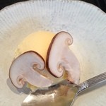 玉乃家 - アイス松きのこ添え