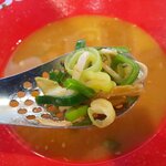 麺堂　香 - 穴あき蓮華が嬉しい配慮