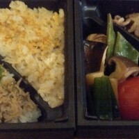 和田倉 - 彩り四段重の二段