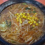 ばんがり - 辛みそラーメンとミニ焼肉チャーハン（辛みそラーメン）