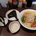 らーめん がらく - 汁なしランチ＋温泉たまご