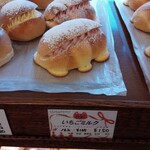 ベーカリー Roti - いちごミルク